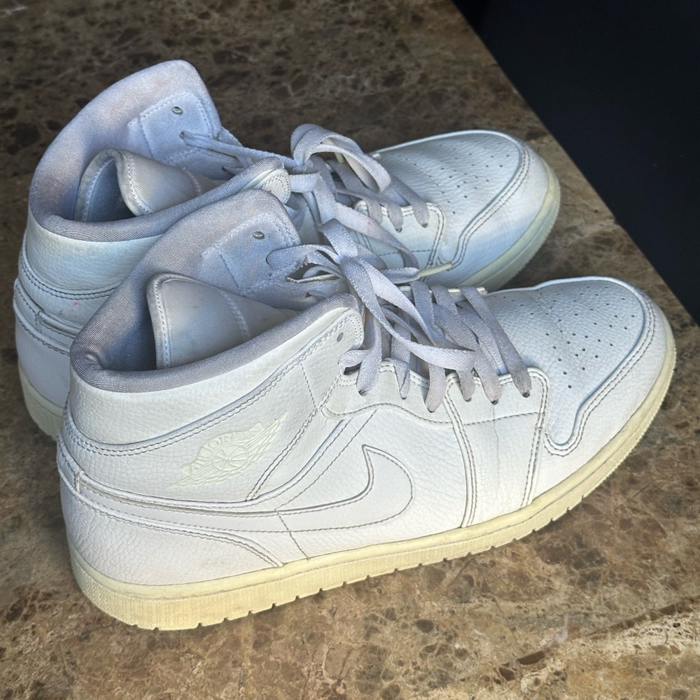 Jordan 1 Retro All White